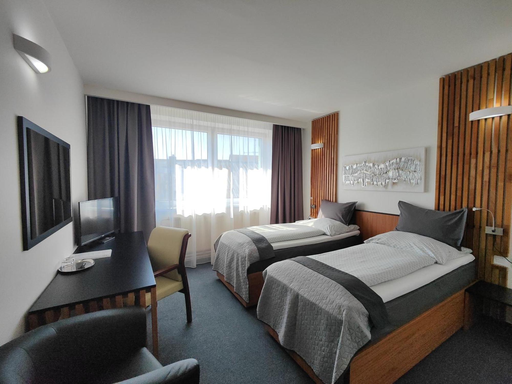 Hotel P7 Lucenec Ngoại thất bức ảnh